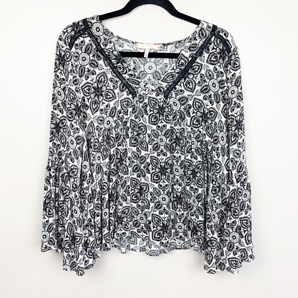 Eri & Ali Bell-Sleeved Floral Top - Size Small